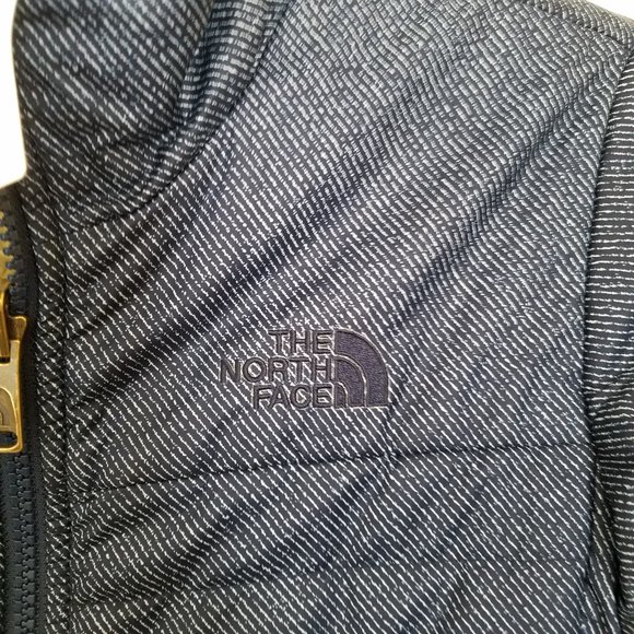 The North Face Girls Reversible Parka Med 10-12 EUC - Picture 2 of 6